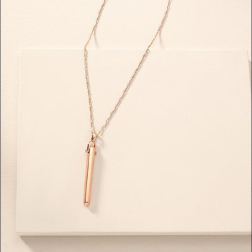Stella & Dot Rose Gold Rebel necklace